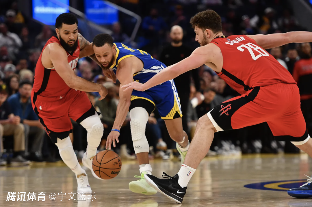 包含库里在老鹰比赛中挺进下一轮,突破纪录引发热议!的词条 包含库里在老鹰比赛中挺进下一轮,突破纪录引发热议!的词条